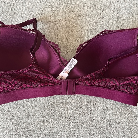 Victorias Secret Lace Lightly Lined Wireless Bra 34B - Picture 5 of 7